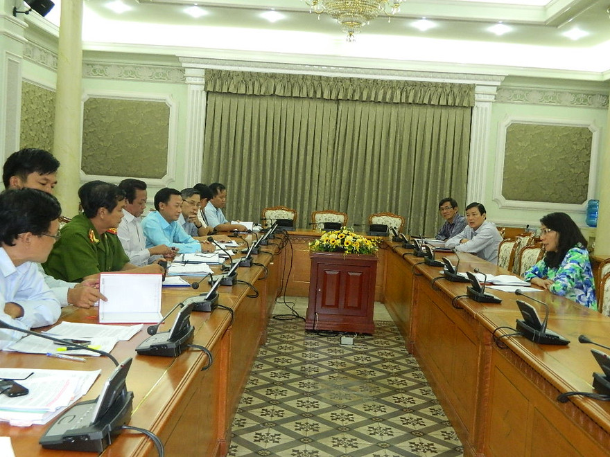 Phó Chủ tịch UBND TPHCM Nguyễn Thị Thu làm việc với lãnh đạo các sở ban ngành chức năng sáng 6/5.