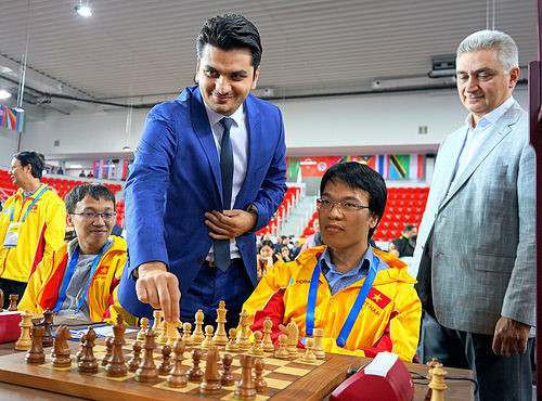 Quang Liêm và đồng đội thi đấu không tốt tại ván 5