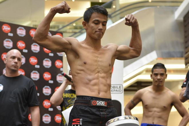 Tung đòn tổ hợp, võ sĩ MMA hạ knock-out đối thủ trong 21 giây