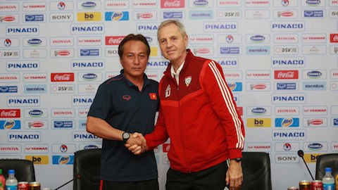 HLV Park Hang Seo chỉ đạo từ xa trận U22 Việt Nam- U22 UAE