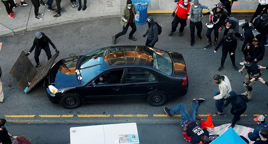 Chiếc xe hơi gây án. Ảnh: Sputnik