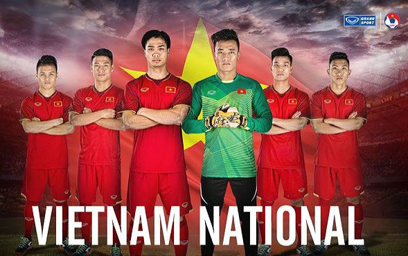 Công Phượng và đồng đội có áo đấu mới