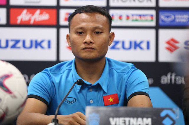 Tuyển Việt Nam có nguy cơ mất Trọng Hoàng tại chung kết lượt đi