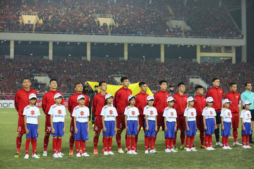 Các cầu thủ Việt Nam trong đội hình xuất phát. Ảnh: Như Ý