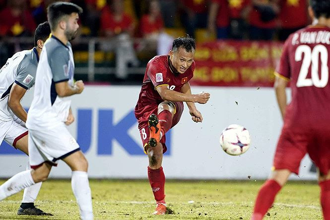 Trọng Hoàng: 'Malaysia càng đá càng hay, Việt Nam phải cảnh giác'