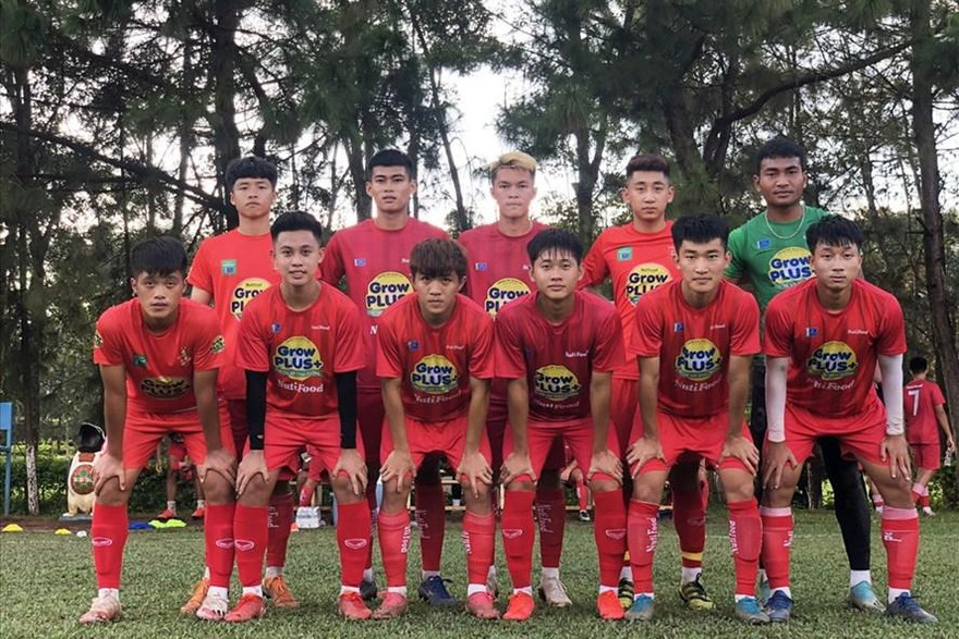 Đàn em Công Phượng theo HLV Guillaume Graechen sang Học viện Nutifood JMG đầu quân