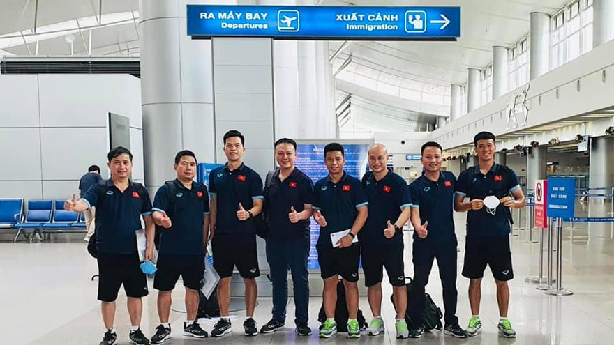 Một số thành viên ban huấn luyện ĐT Việt Nam. Ảnh: VFF