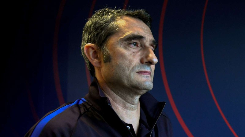 Barcelona sa thải HLV Ernesto Valverde