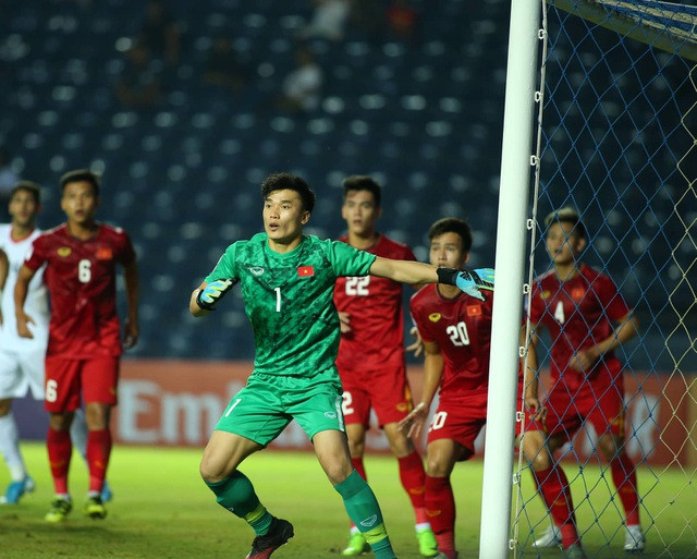 Thủ môn Bùi Tiến Dũng: 'Đối thủ hiểu quá rõ U23 Việt Nam'