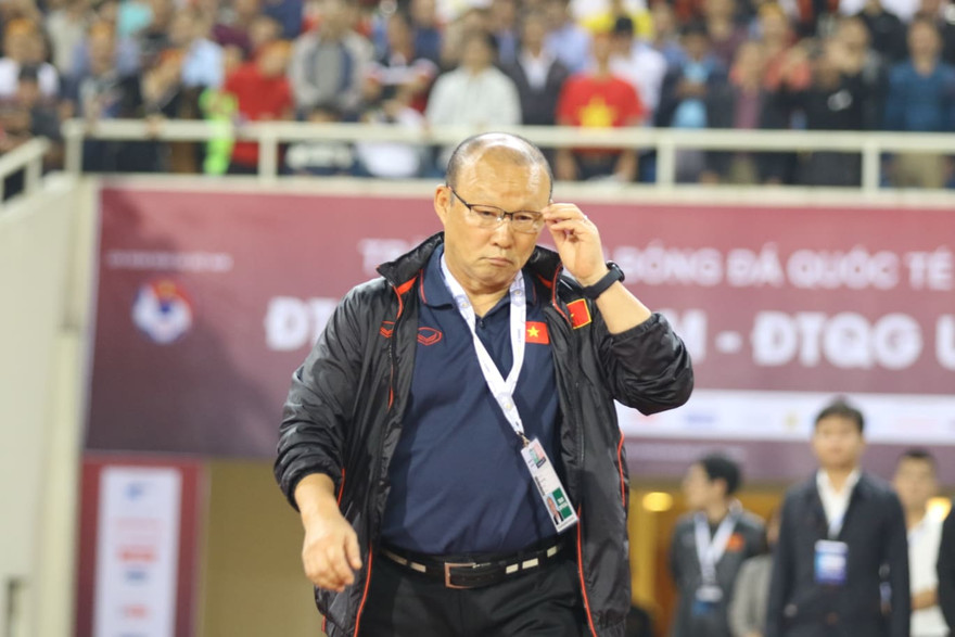 Báo Hàn Quốc ca ngợi 'ma thuật' của HLV Park Hang Seo