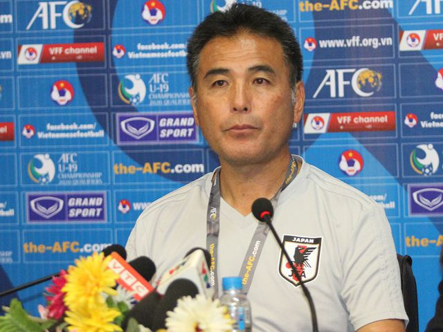 HLV Nhật Bản thừa nhận bị U19 Việt Nam 'bắt bài'