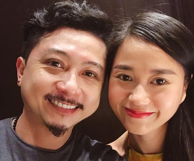 Hứa Minh Đạt động viên vợ khi cô bị antifan lập group.