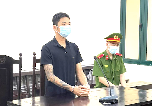 Ninh Văn Đức tại toà. Ảnh: N.L