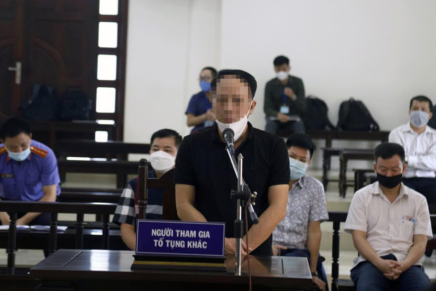 Đại diện Công ty Mai Phương tại toà. Ảnh: N.L