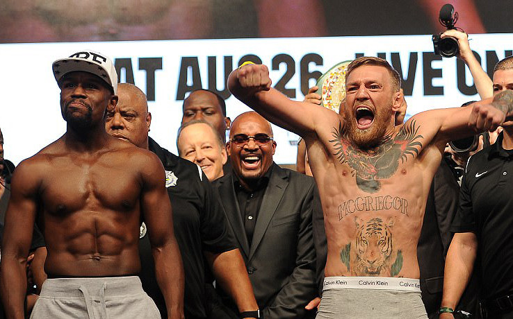 McGregor và Mayweather khẩu chiến dữ dội trước 'Siêu kinh điển'