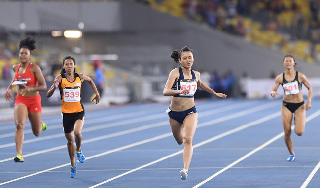 Tú Chinh đã "thống trị" cả hai cự ly ngắn của môn điền kinh Đại hội. Ảnh: Vnexpress