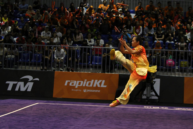 Nguyễn Thùy Linh giành HCB nội dung nam đao - nam côn nữ 