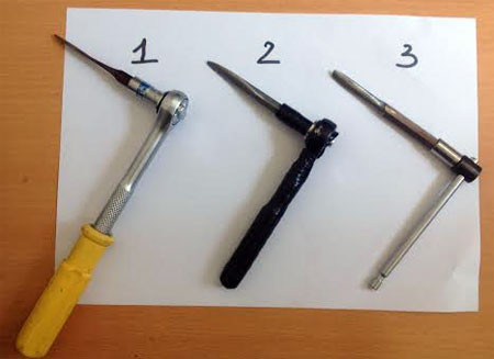 Vam dùng phá khóa xe máy.