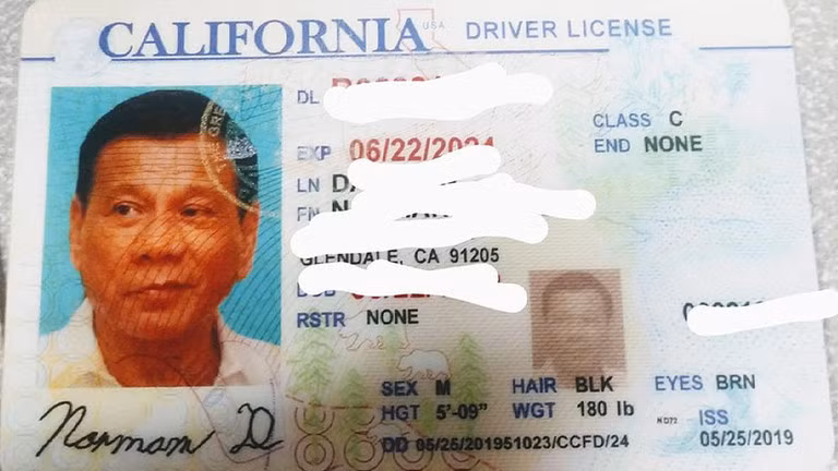 Tấm bằng lái xe giả có ảnh của Tổng thống Philippines.