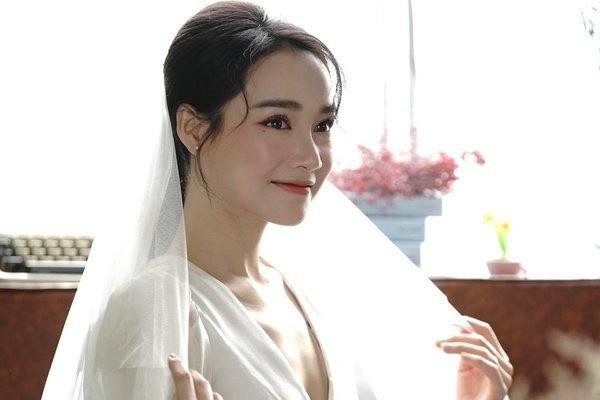 Nhã Phương trong phim '1990'. 