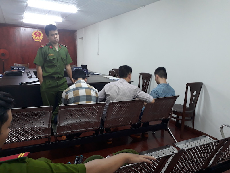 3 bị cáo tại phiên tòa phúc thẩm chiều nay 18/10. Ảnh: Tân Châu