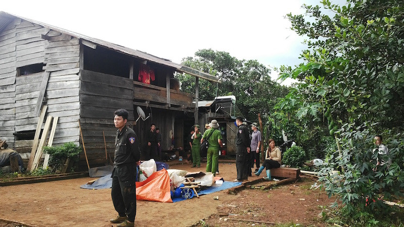 Cơ quan chức năng khám nghiệm hiện trường