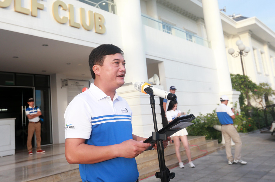 Đại diện AMD phát biểu