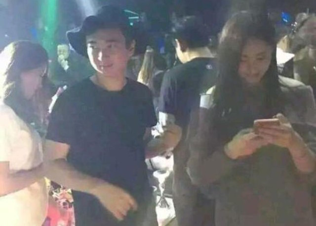 Choáng với đại thiếu gia ‘đốt’ 700 triệu cho một đêm ăn chơi