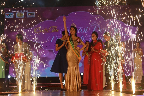 Thí sinh Lê Trần Ngọc Trân giành ngôi vị quán quân cuộc thi.