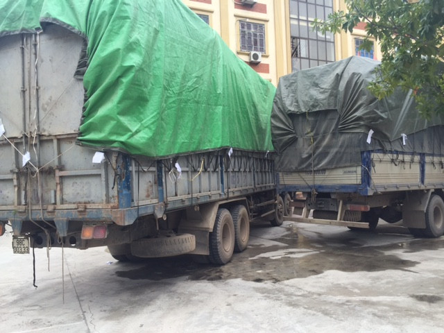 Tạm giữ gần 100 tấn hàng hóa nghi sử dụng hóa đơn khống