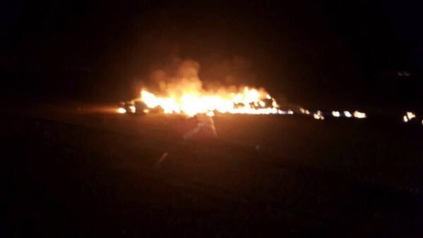 Hình ảnh được cho là chụp cảnh chiếc máy bay không người lái Mỹ đang bốc cháy (Ảnh: Twitter)