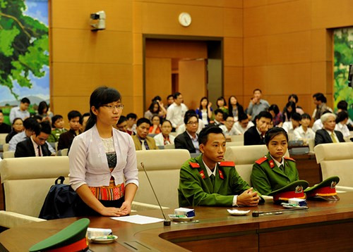Năm 2015, kỳ thi học sinh giỏi quốc gia có 105 em học sinh dân tộc thiểu số (DTTS) đạt giải. 