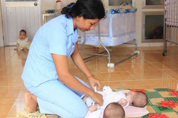 Thạch Thị Ra Đô luôn xót xa những đứa trẻ bị bỏ rơi như chính con mình