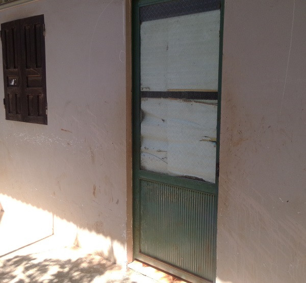 Phòng trọ Vân bị tạt a xít