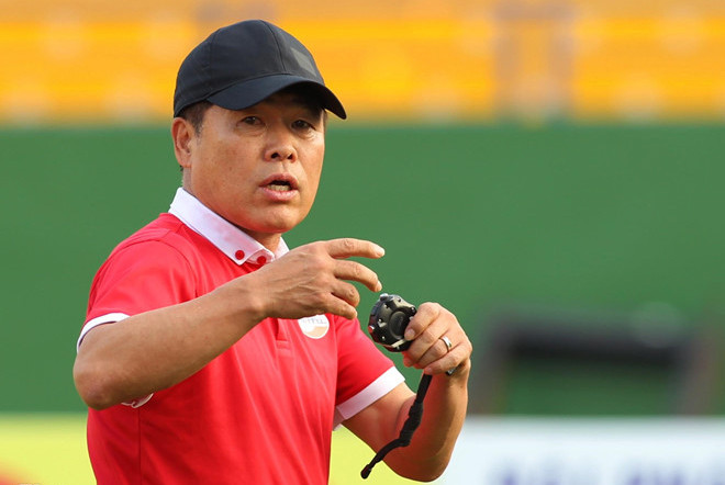 HLV Lee Heung Sil. Ảnh: Zing