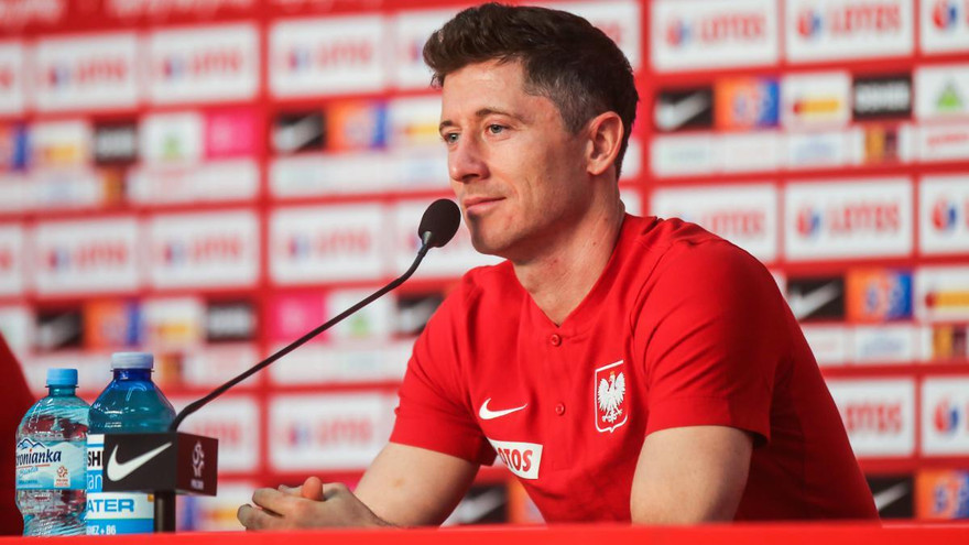 Lewandowski chỉ trích lịch thi đấu dày đặc của UEFA