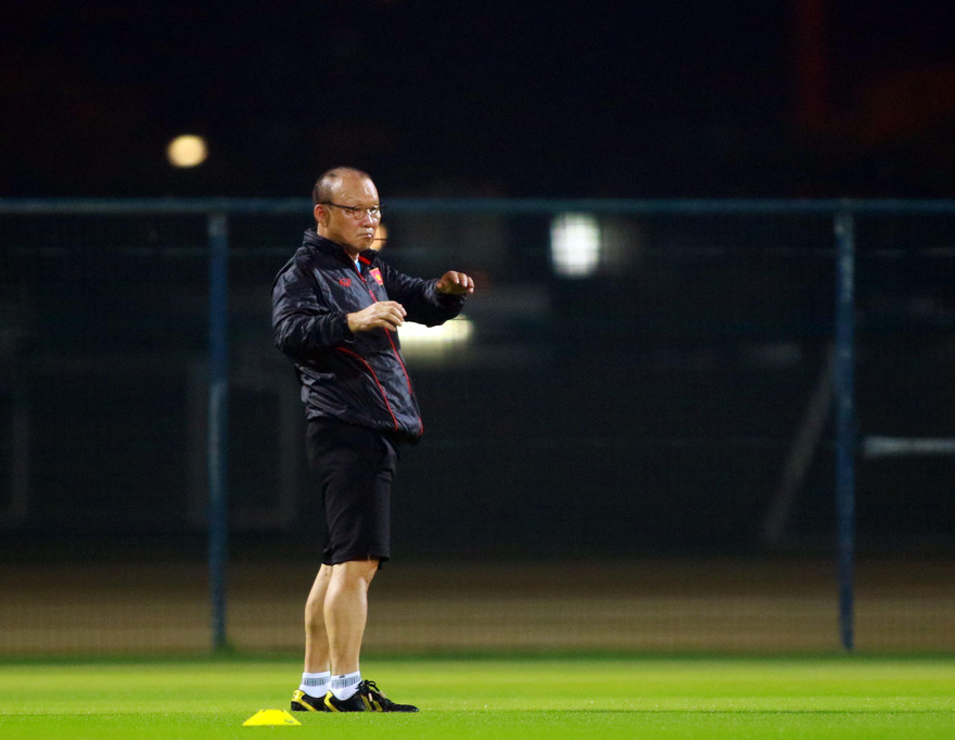 HLV Park Hang-seo ngày càng cho thấy sự cao tay. Ảnh: Hữu Phạm (từ UAE)