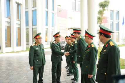 Trung tướng Phan Văn Giang gặp gỡ các cán bộ, chỉ huy Trung tâm VNMAC.