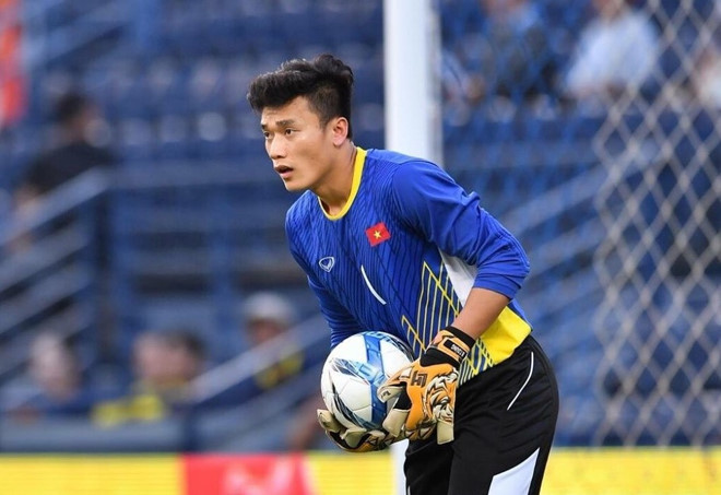 Thủ môn Bùi Tiến Dũng. Ảnh: Zing