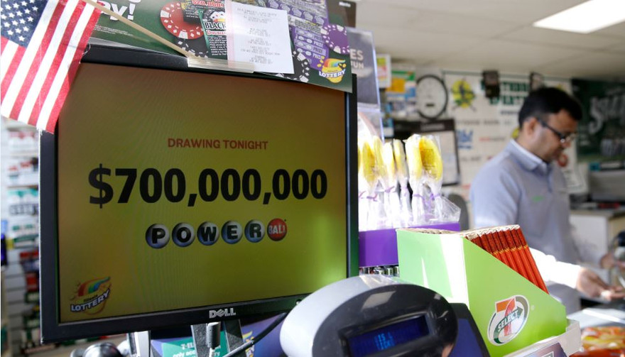 Cư dân Mỹ đã "nín thở" chờ đợi buổi quay số giải Jackpot gần 759 triệu USD suốt nhiều ngày qua. Ảnh: AP