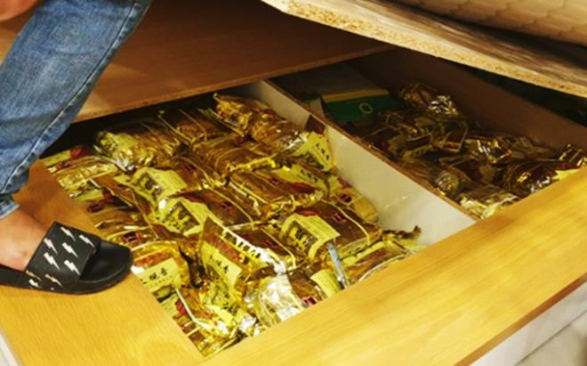 Ma tuý được giấu dưới gầm gường tại một căn nhà ở quận Bình Thạnh.