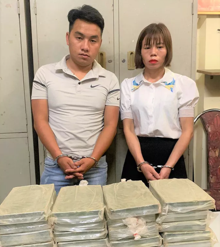 Đôi nam nữ cùng số ma túy bị công an bắt giữ