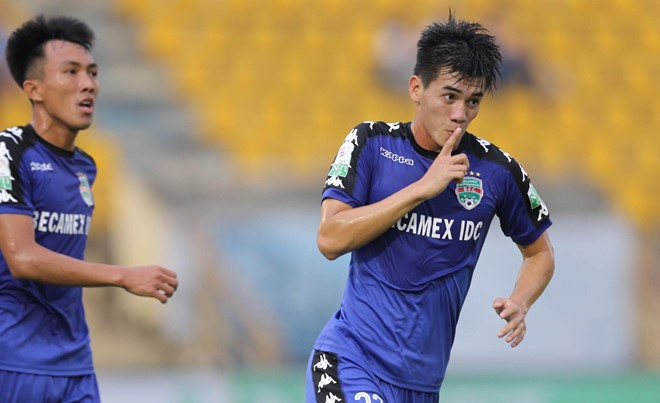 Tiến Linh ăn mừng bàn thắng vào lưới đội Á quân Indonesia