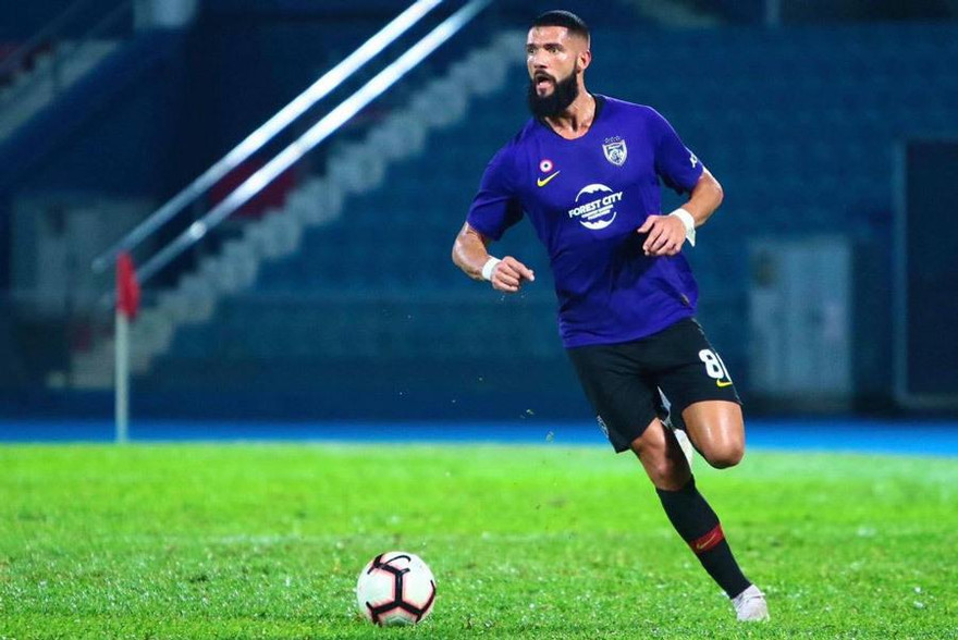 Malaysia triệu tập tiền vệ nhập tịch Krasniqi