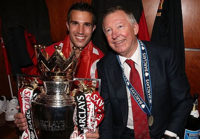 Sir Alex Ferguson gọi học trò là 'thằng khốn' vì tiệc tùng thâu đêm