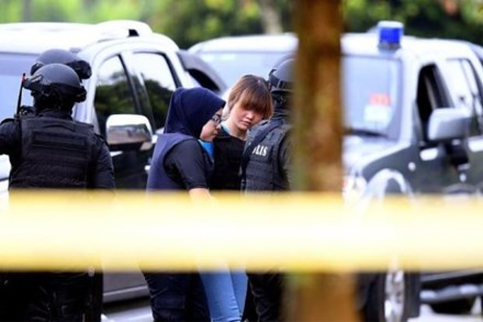 Nghi phạm Đoàn Thị Hương tại phiên tòa ngày 13/4. Ảnh: AFP