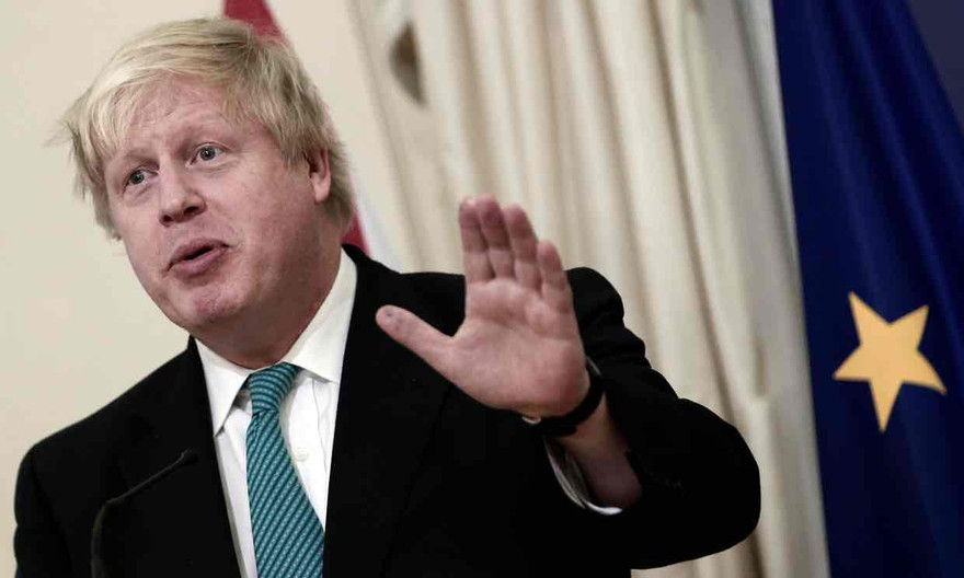 Ngoại trưởng Anh Boris Johnson cho biết ông sẽ nỗ lực thuyết phục G7 đưa ra biện pháp trừng phạt Nga. Ảnh: Reuters