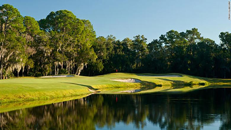 Golfer người Mỹ chết đuối khi đi tìm bóng