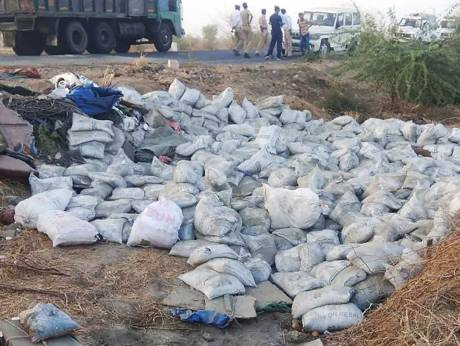 Hiện trường vụ tai nạn. Ảnh: AFP