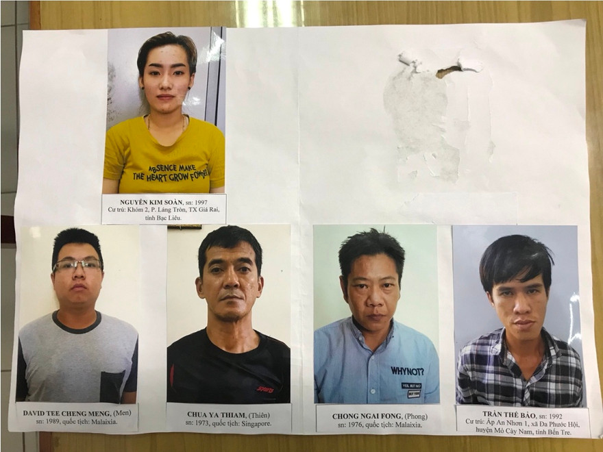 Gắn thiết bị lấy trộm thông tin tại trụ ATM chiếm đoạt 1,5 tỉ đồng